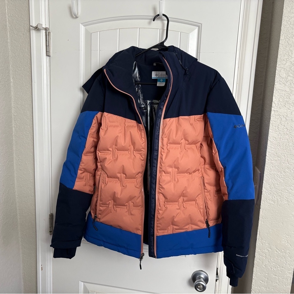 Columbia Blue and Peach Down Ski Jacket